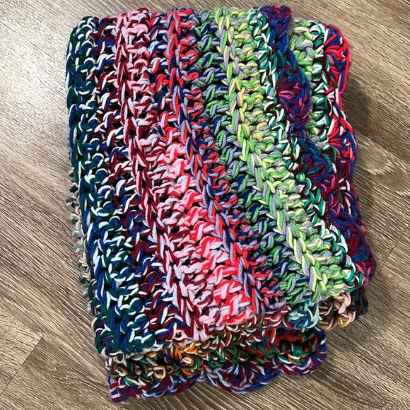 Vintage handmade crocheted afghan blanket bed throw 64 x 23 Inches - Picture 2 of 13